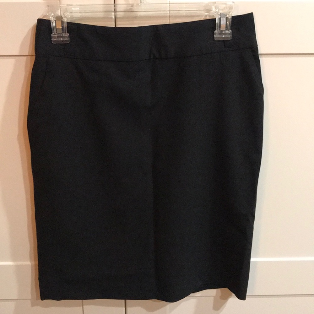 New Banana republic black pencil skirt